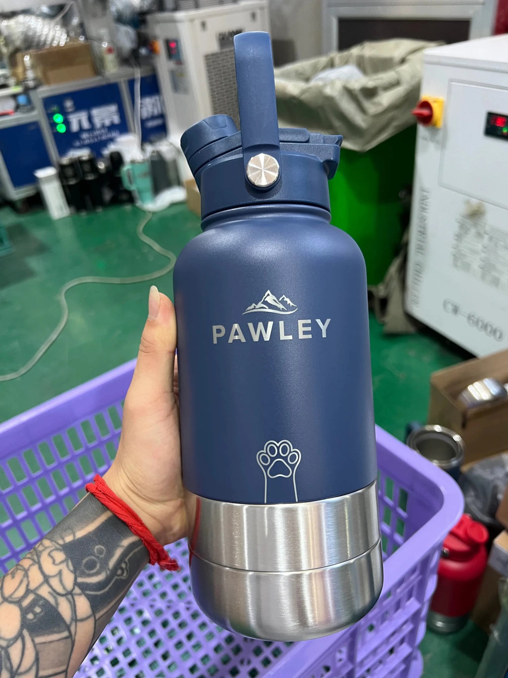 Gourde pour chien isotherme 3 - en - 1 Inox 1L + 2 Gamelles PAWLEY - PAWLEY