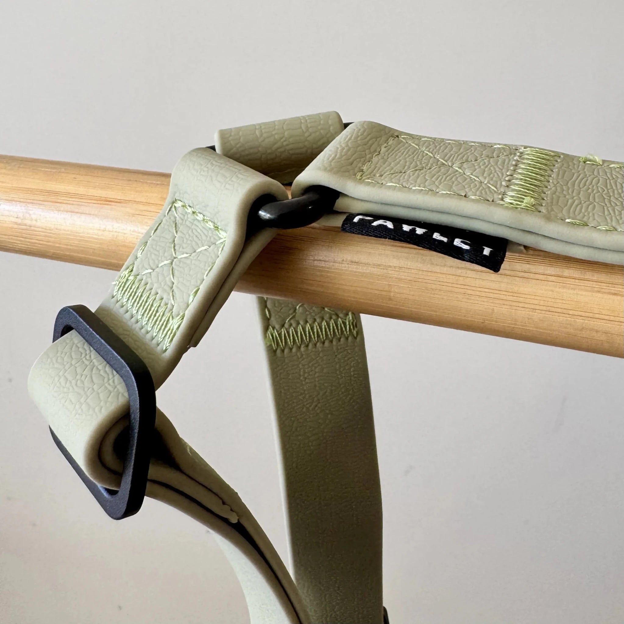 Harnais Chien Biothane Imperméable - Anti-Traction Y | PAWLEY (Sage Green) - PAWLEY